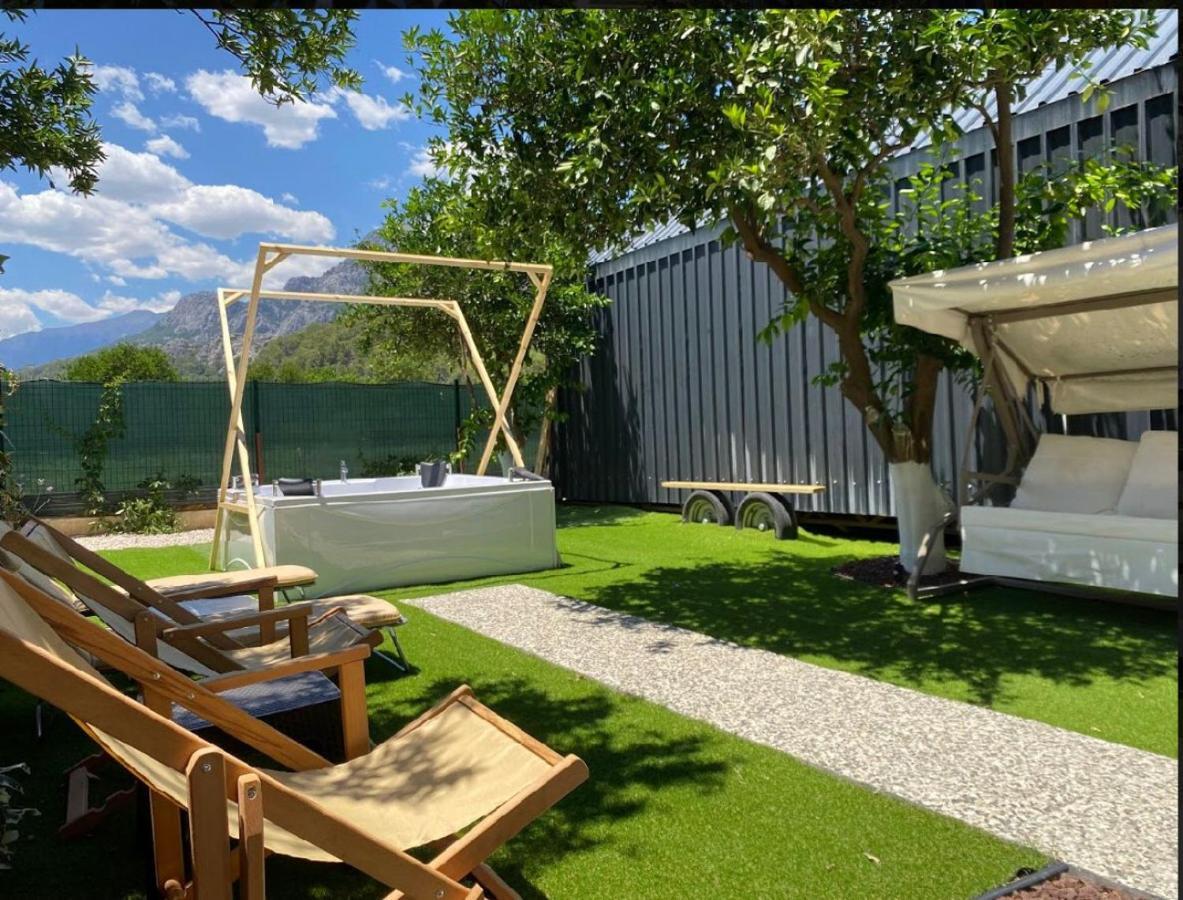 Fabulous Bungalow With Jacuzzi In Konyaalti