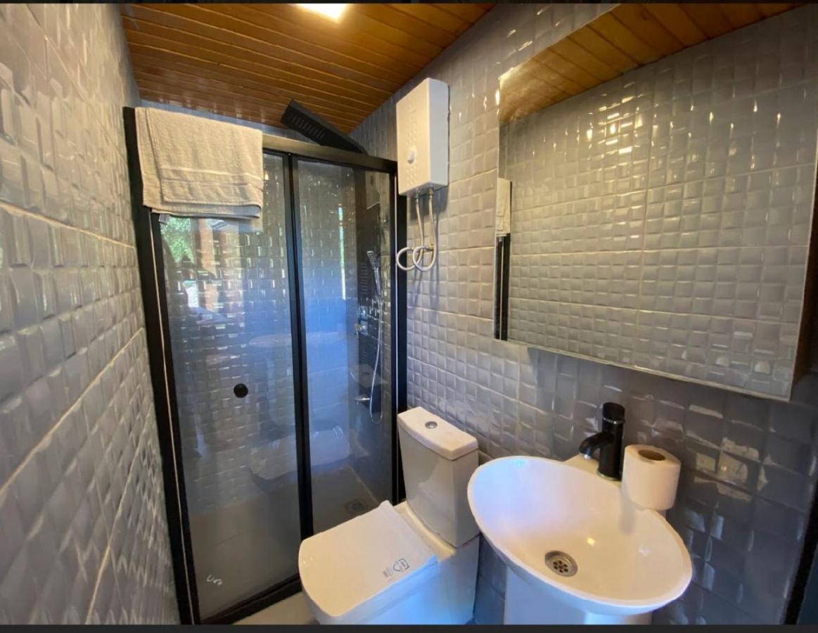 Gasthof Fabulous Bungalow With Jacuzzi In Konyaalti